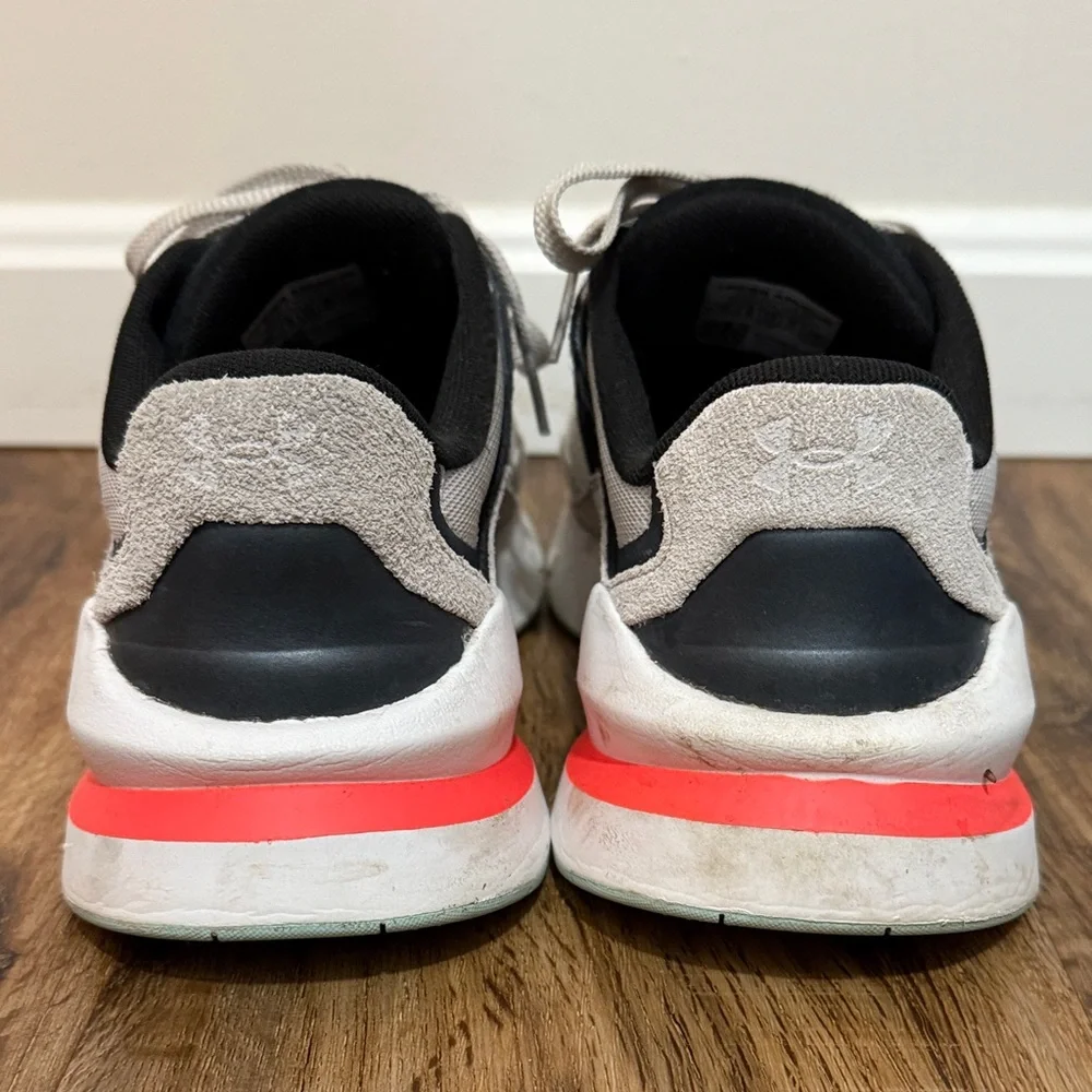 Under Armour Black and Gray Dad Sneakers, Trainers Casual Sneakers size 8.5 - Picture 5 of 10